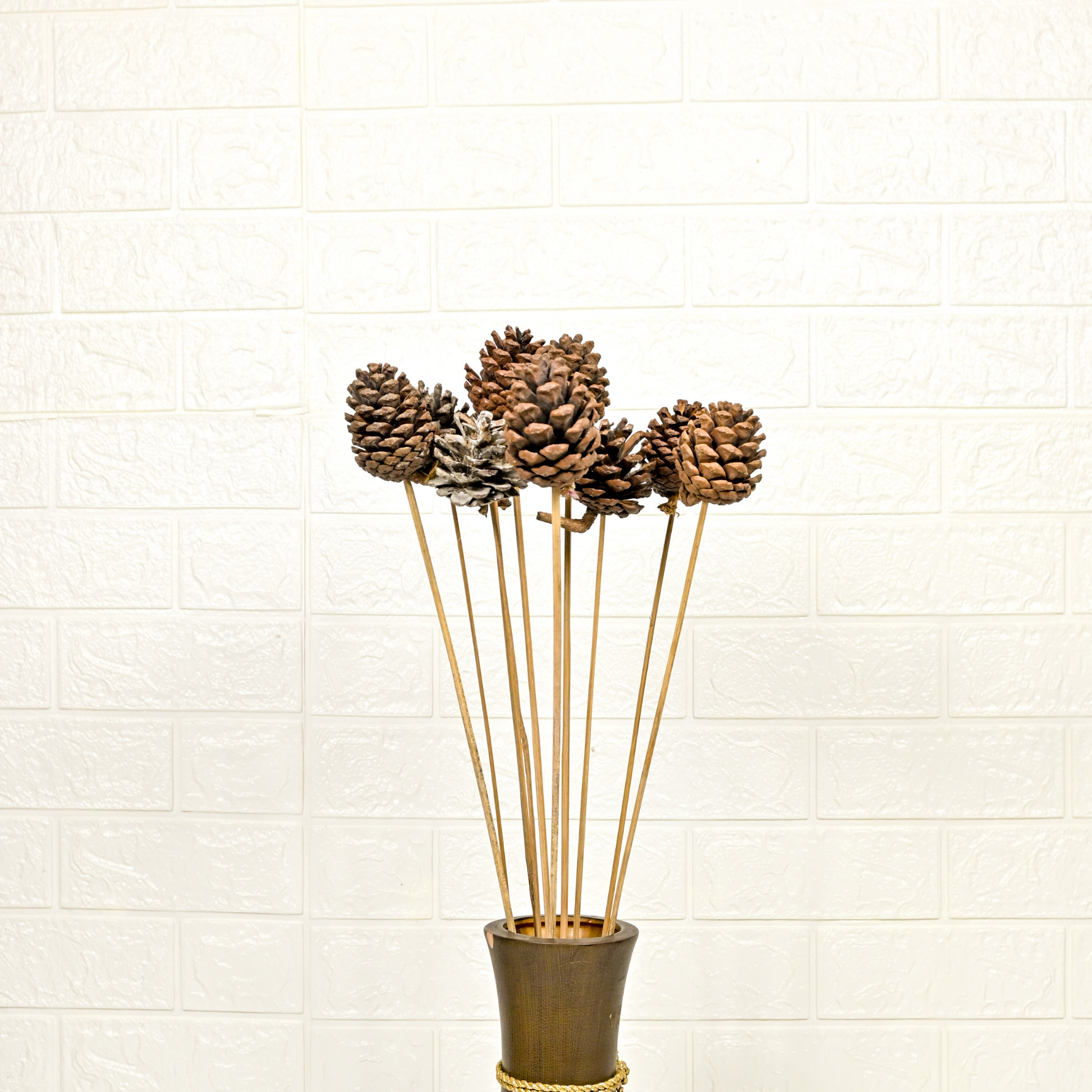 ORIENTAL FLOWERS PINE CONE STICK (PACK OF 10) - Oriental Flowers