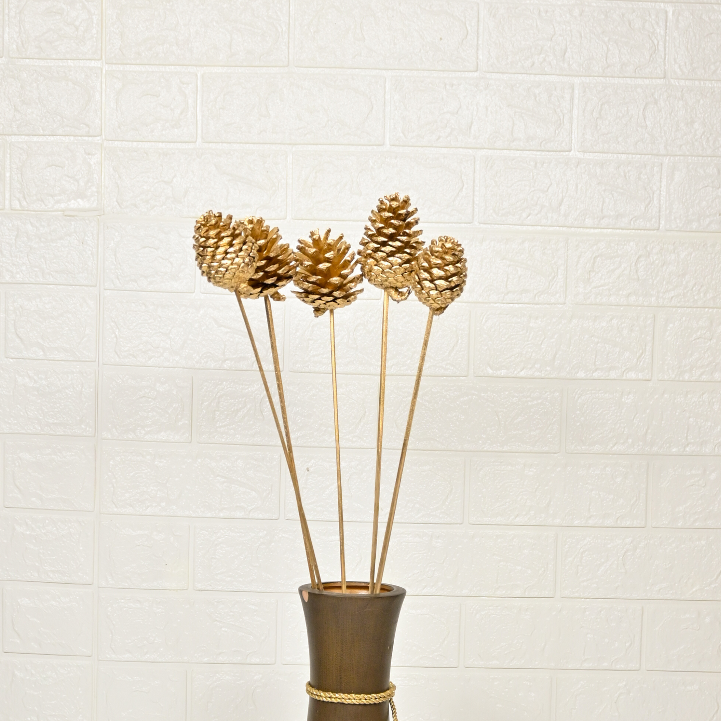 ORIENTAL FLOWERS PINE CONE STICK (PACK OF 10) - Oriental Flowers