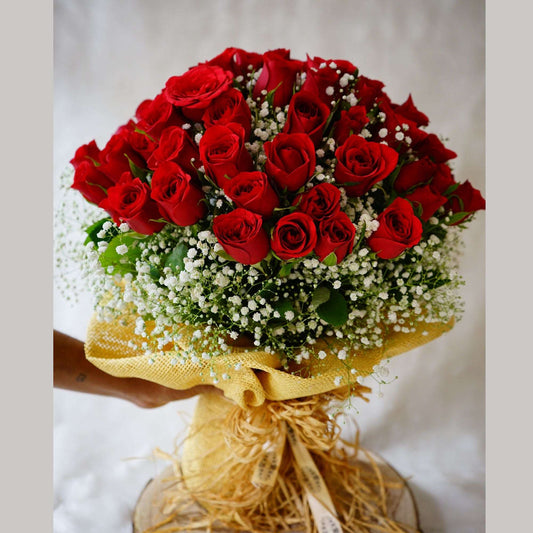 Radiant Roses Fresh Flower Bouquet Buy In Kolkata