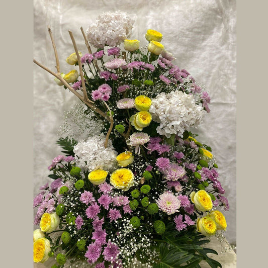 Online Lush Meadow Magic Fresh Flower Bouquet In Kolkata