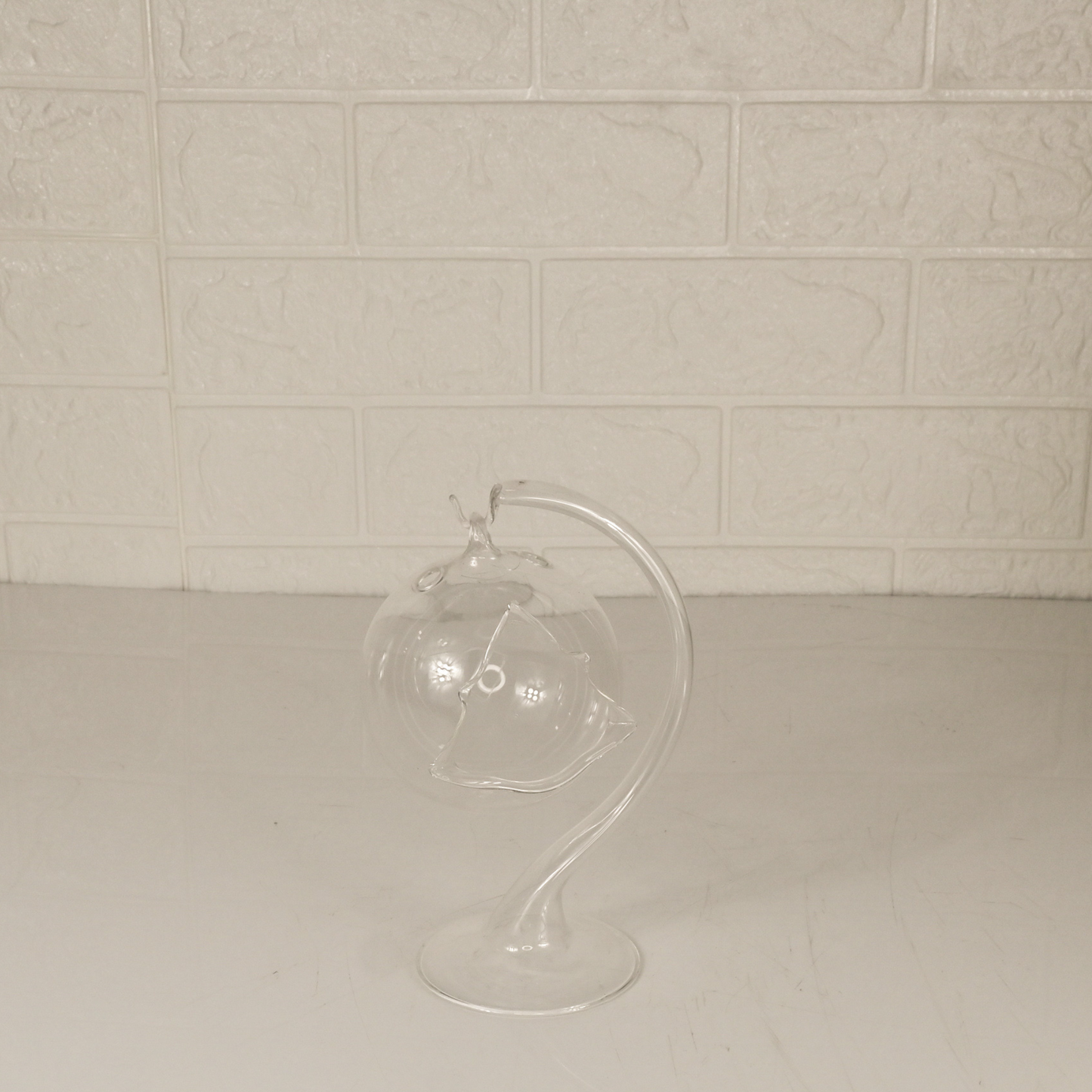 GLASS BALL FLOWER VASE - Oriental Flowers