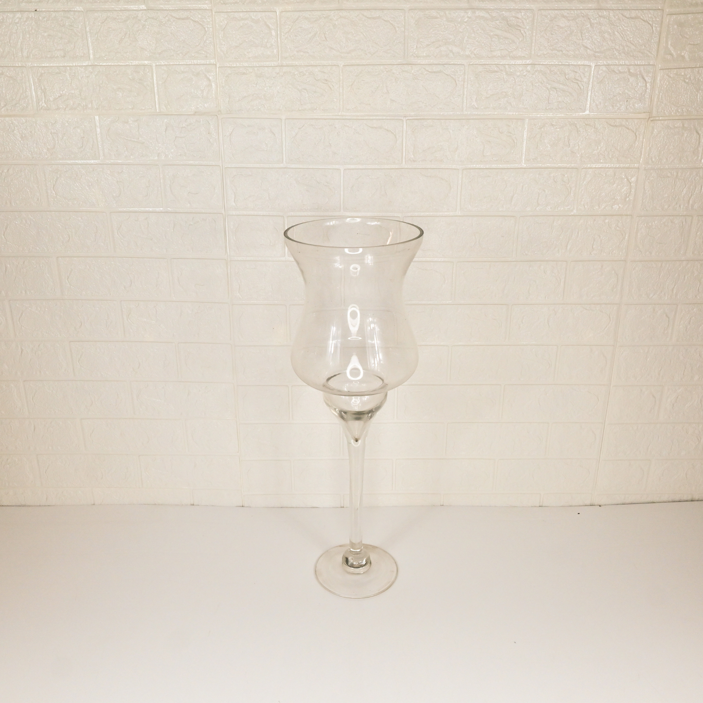 GLASS FLOWER VASE - Oriental Flowers