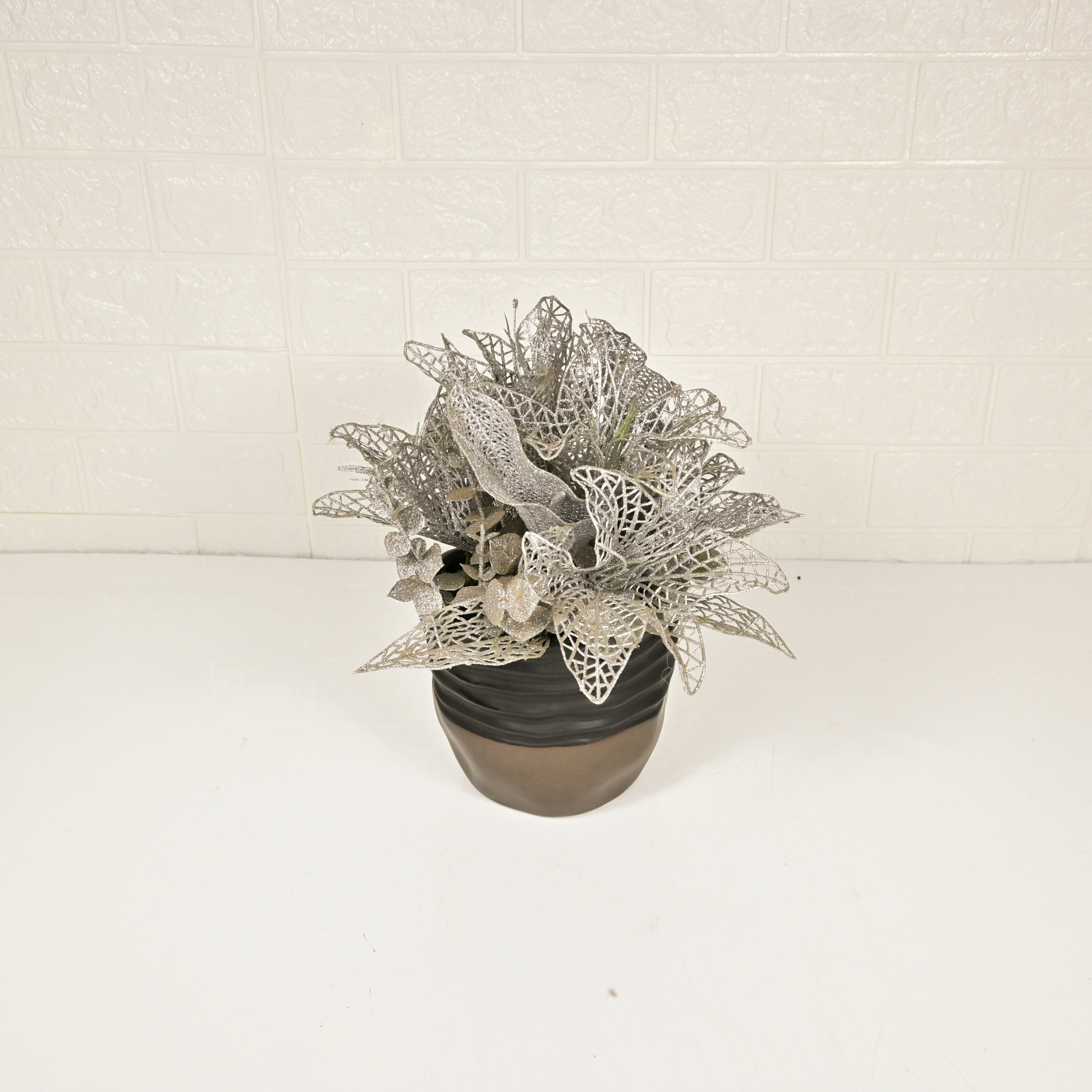 CERAMIC FLOWER SHOWPIECE - Oriental Flowers