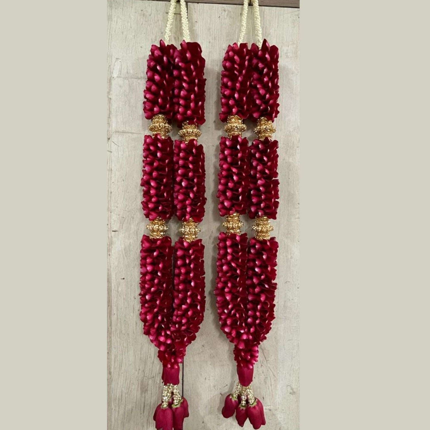 RED ROSE PETALS WITH STONE BREAK GARLAND - Oriental Flowers