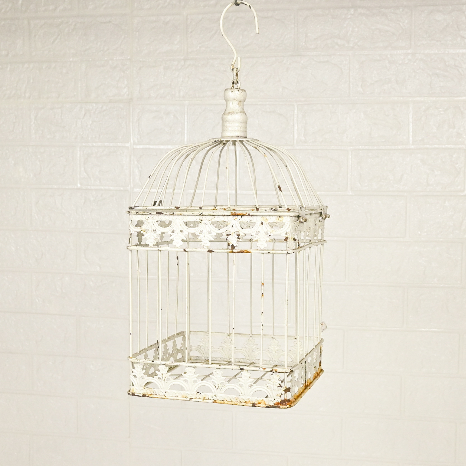 HANGING BIRDS CAGE - Oriental Flowers